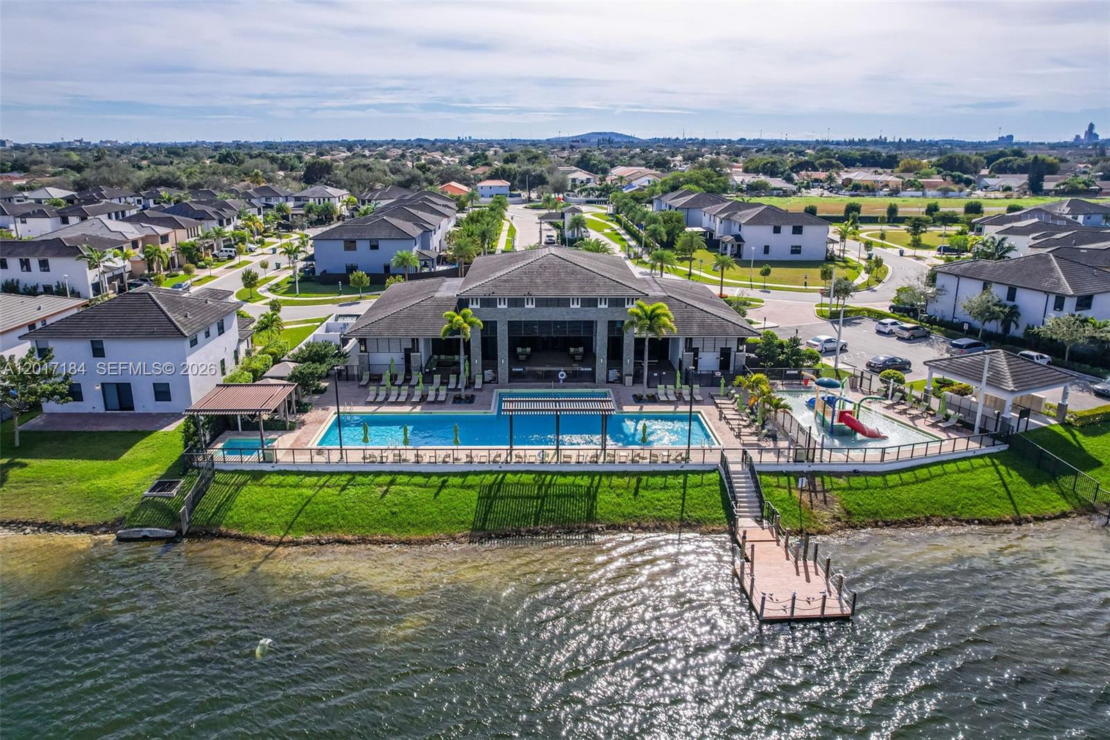 DUNNWOODY LAKE - Residential