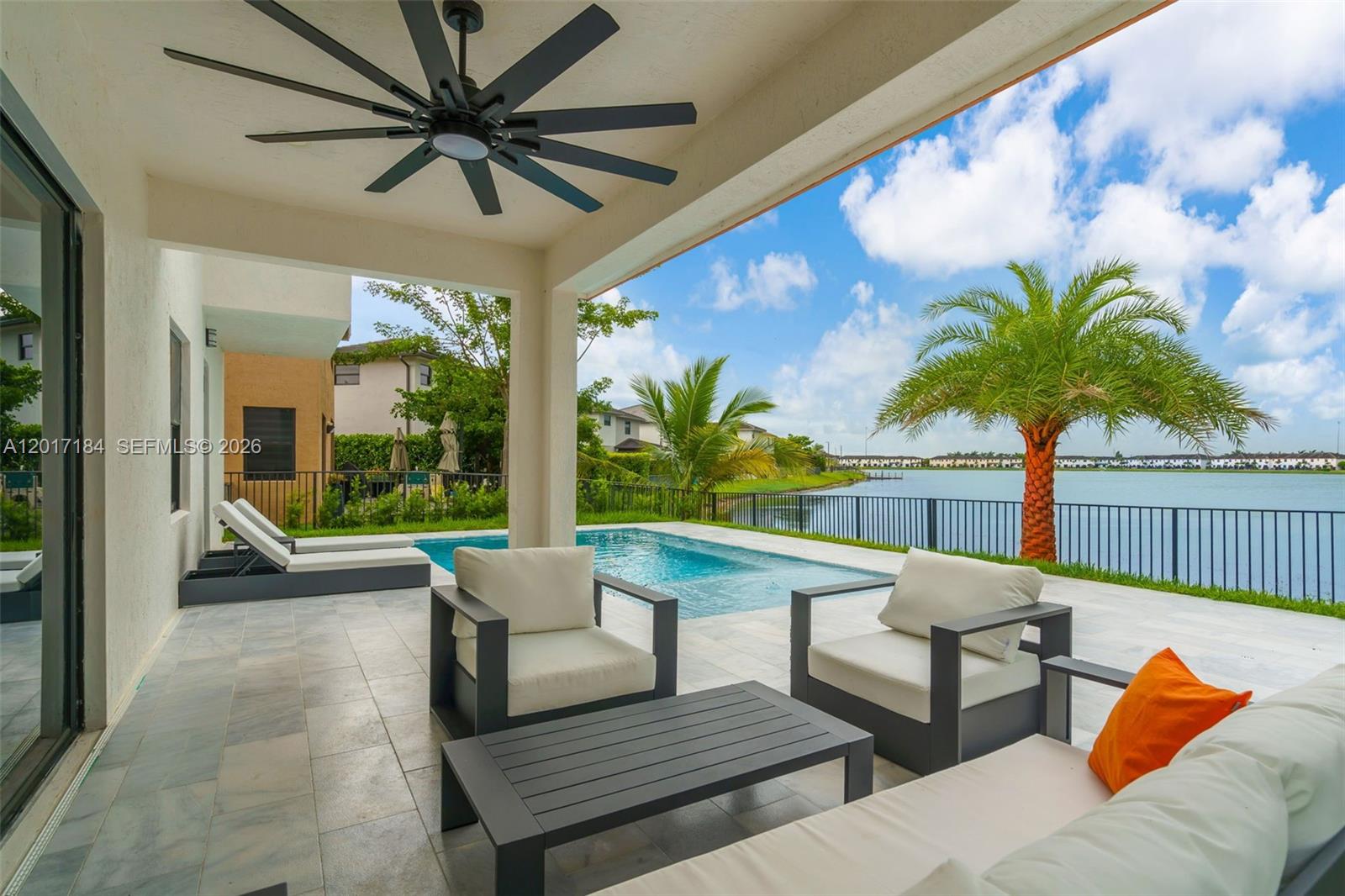 DUNNWOODY LAKE - Residential