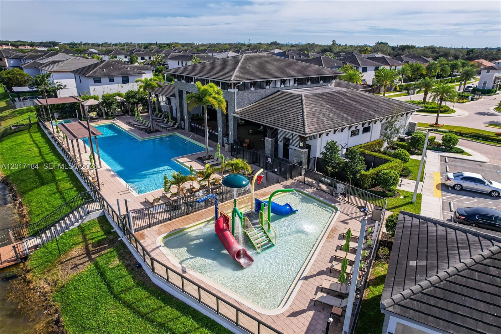 DUNNWOODY LAKE - Residential