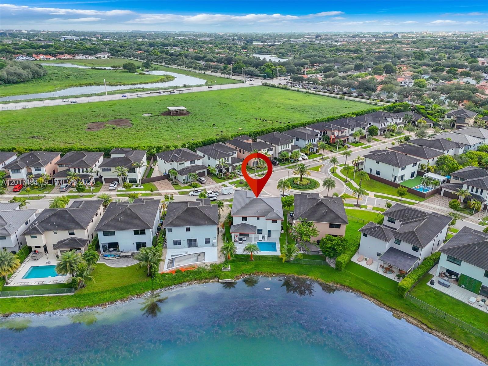 DUNNWOODY LAKE - Residential