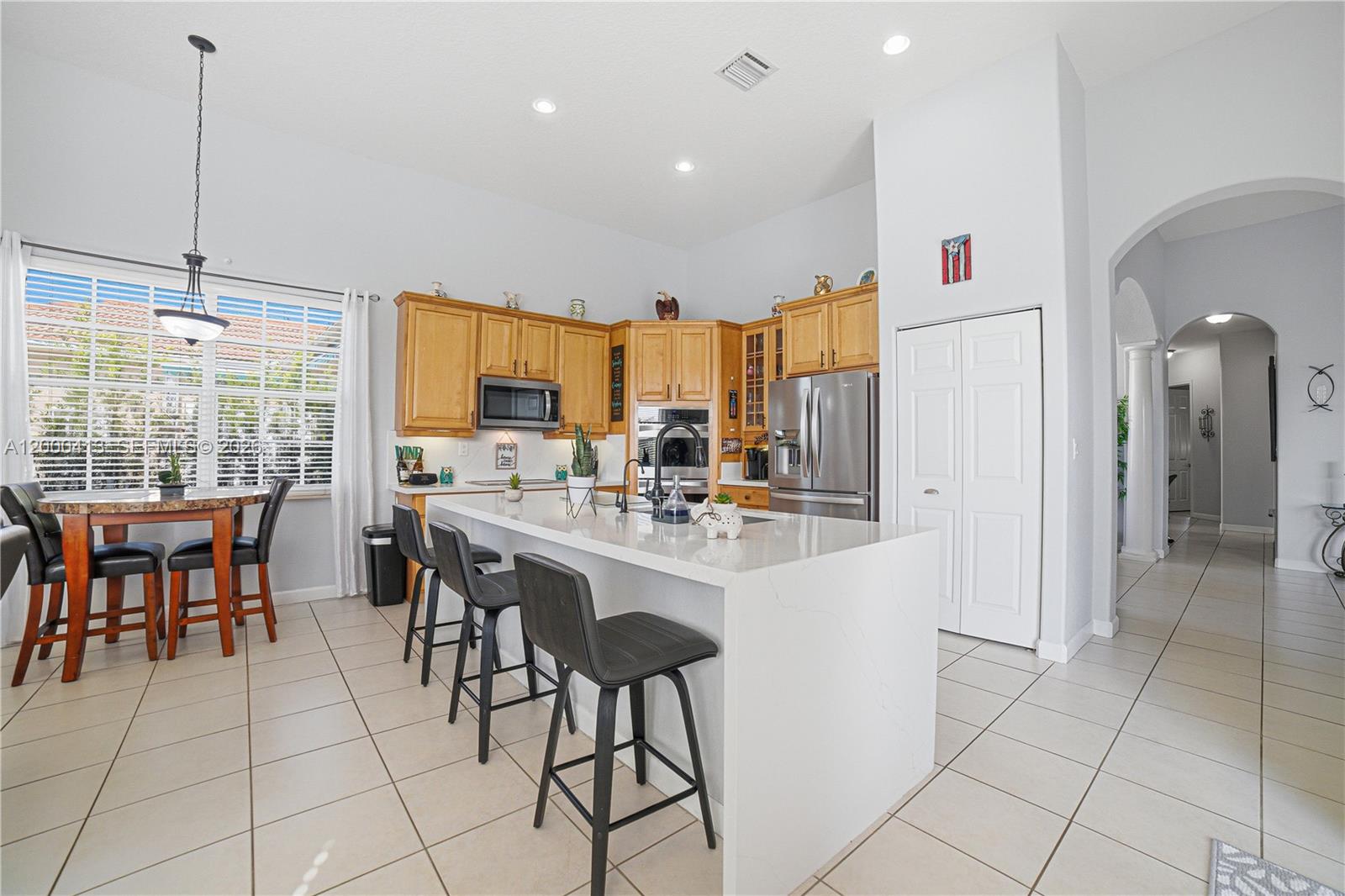 SUNSET LAKES PLAT ONE - Residential