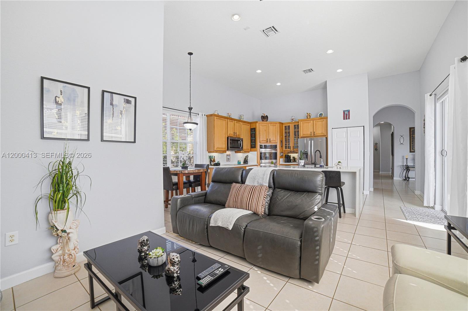 SUNSET LAKES PLAT ONE - Residential