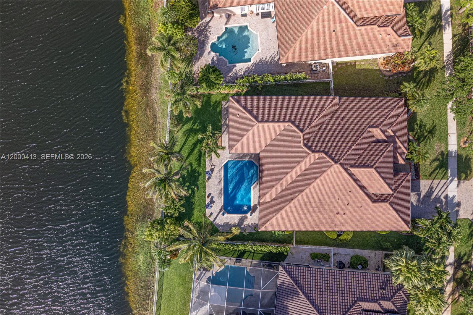 SUNSET LAKES PLAT ONE - Residential