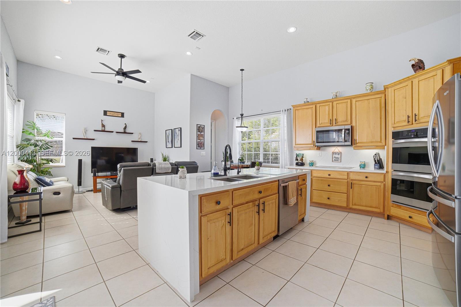 SUNSET LAKES PLAT ONE - Residential