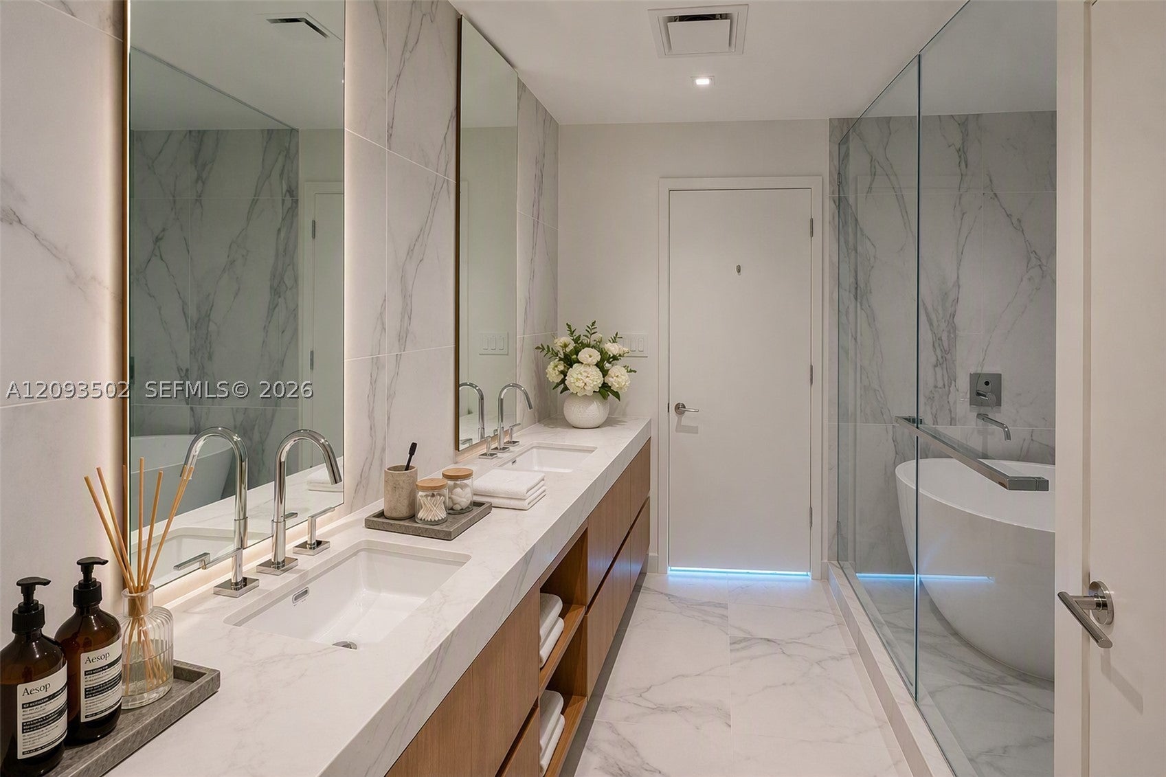 1400 Biscayne Boulevard 303