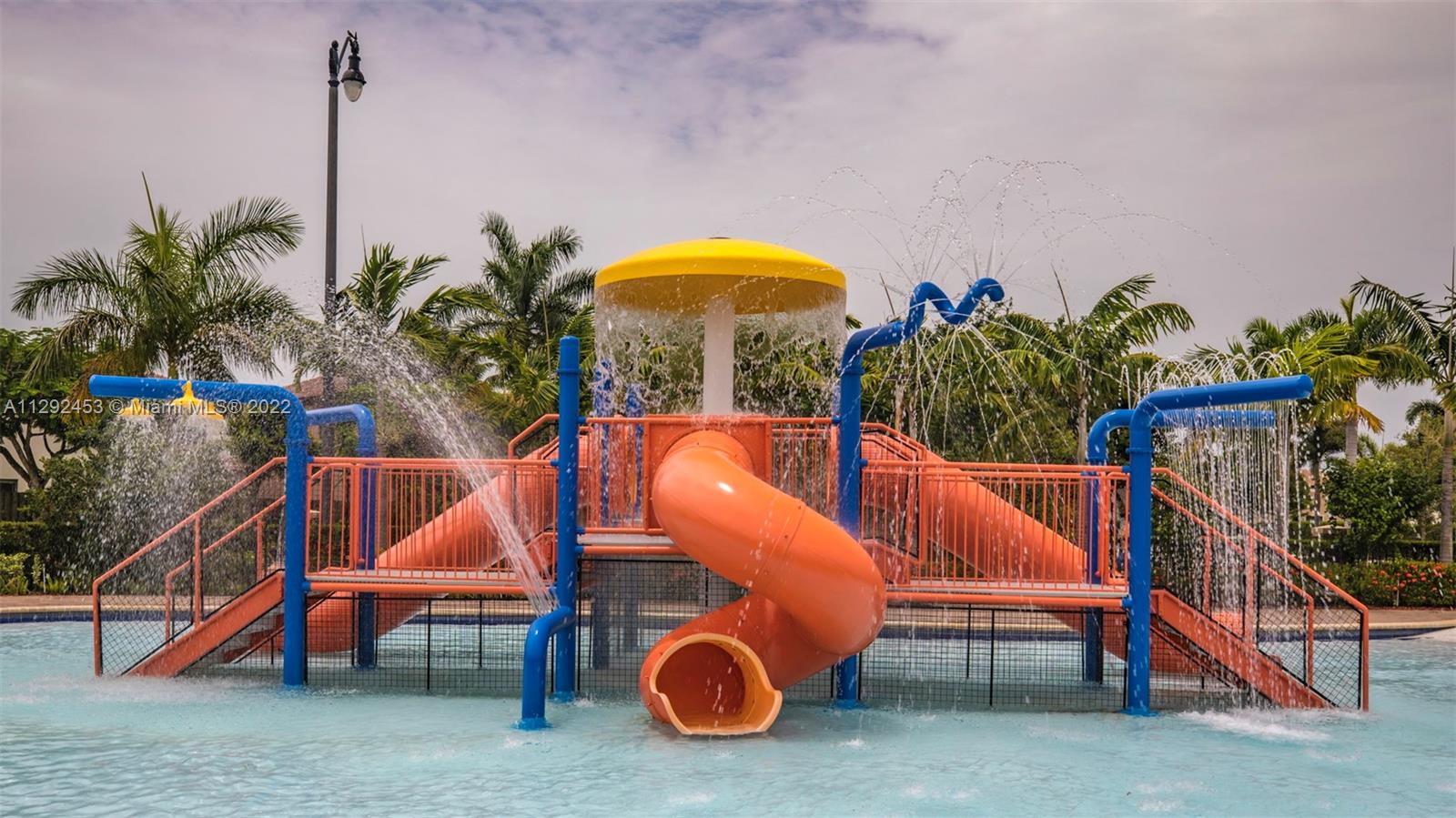 BAYWINDS AT COZUMEL - Residential