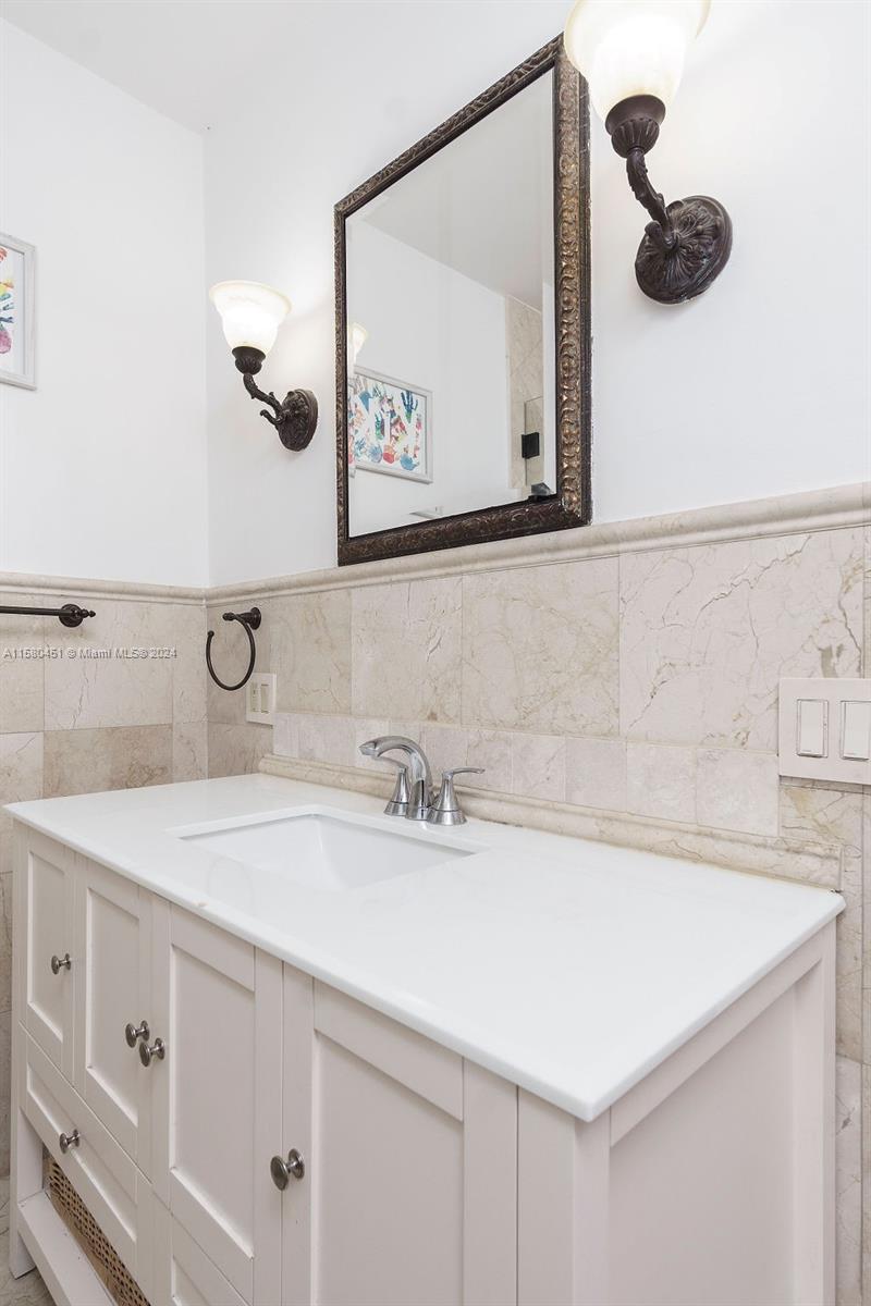 MIAMI SHORES SEC 1 AMD - Residential