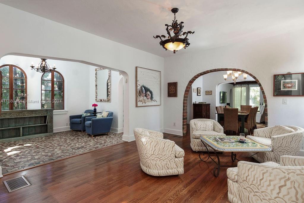 MIAMI SHORES SEC 1 AMD - Residential