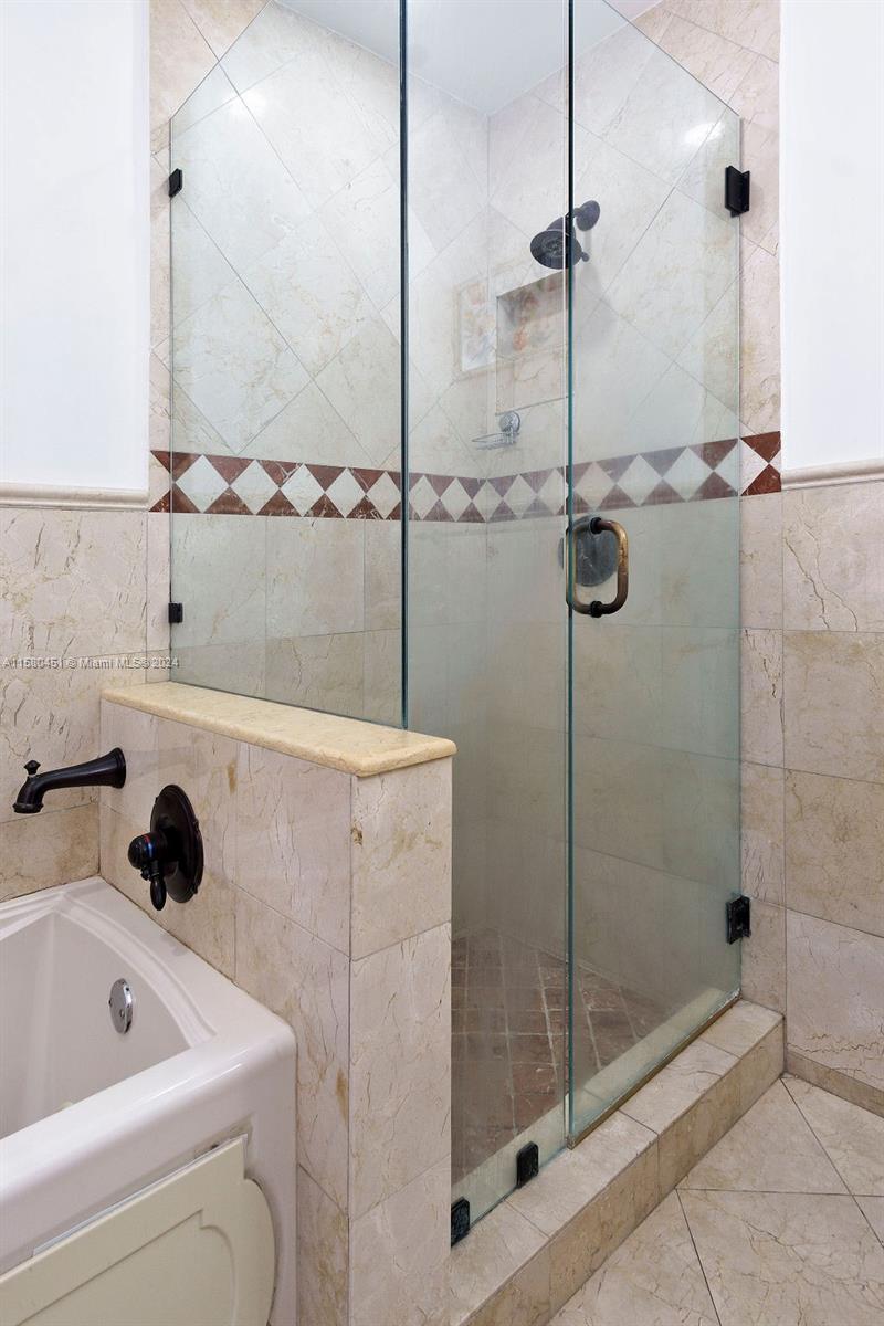 MIAMI SHORES SEC 1 AMD - Residential