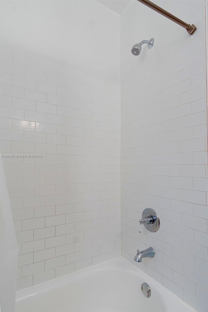 MIAMI SHORES SEC 1 AMD - Residential