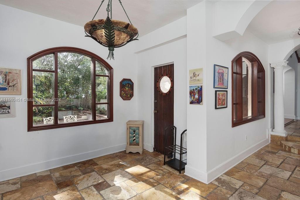 MIAMI SHORES SEC 1 AMD - Residential