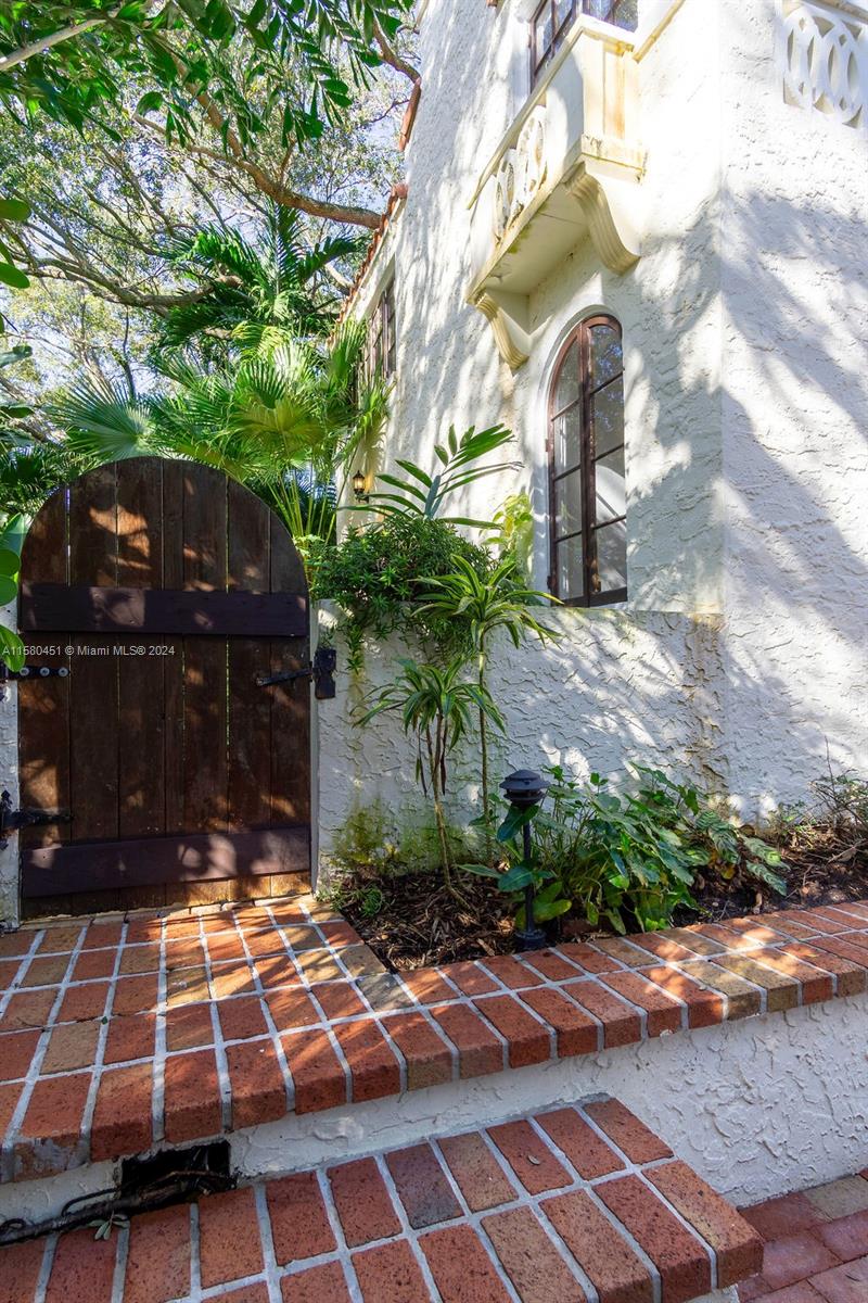 MIAMI SHORES SEC 1 AMD - Residential