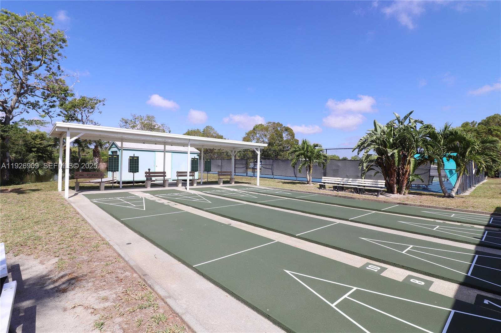 WEST WINDS - Residential