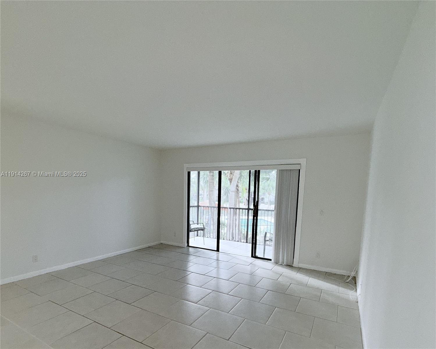 GARDENS AT BONAVENTURE 14 - Residential Lease