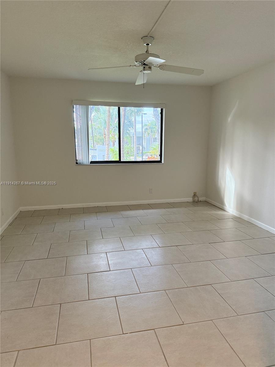 GARDENS AT BONAVENTURE 14 - Residential Lease