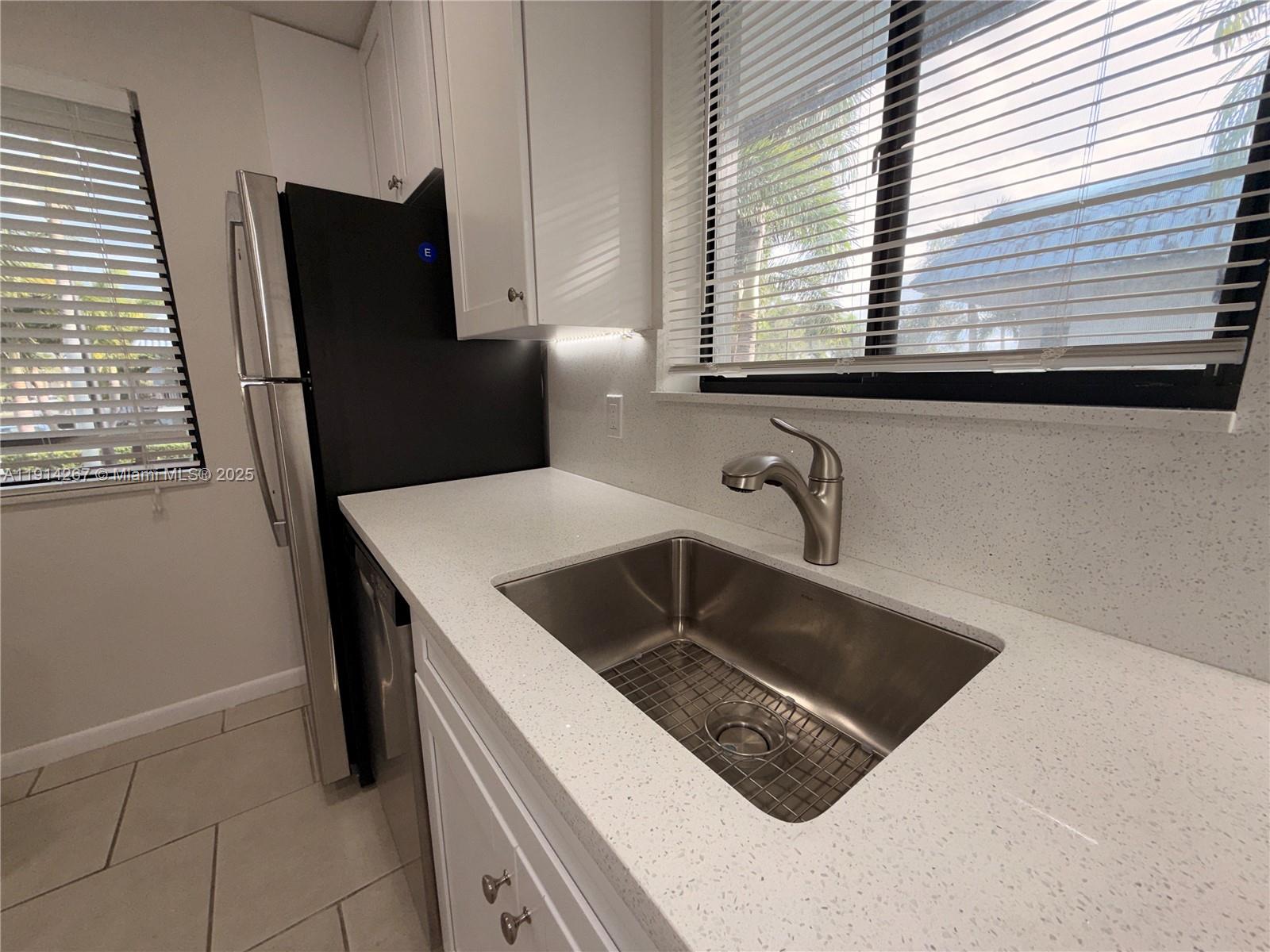 GARDENS AT BONAVENTURE 14 - Residential Lease