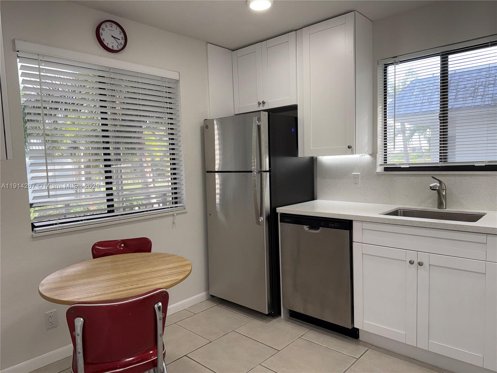 GARDENS AT BONAVENTURE 14 - Residential Lease