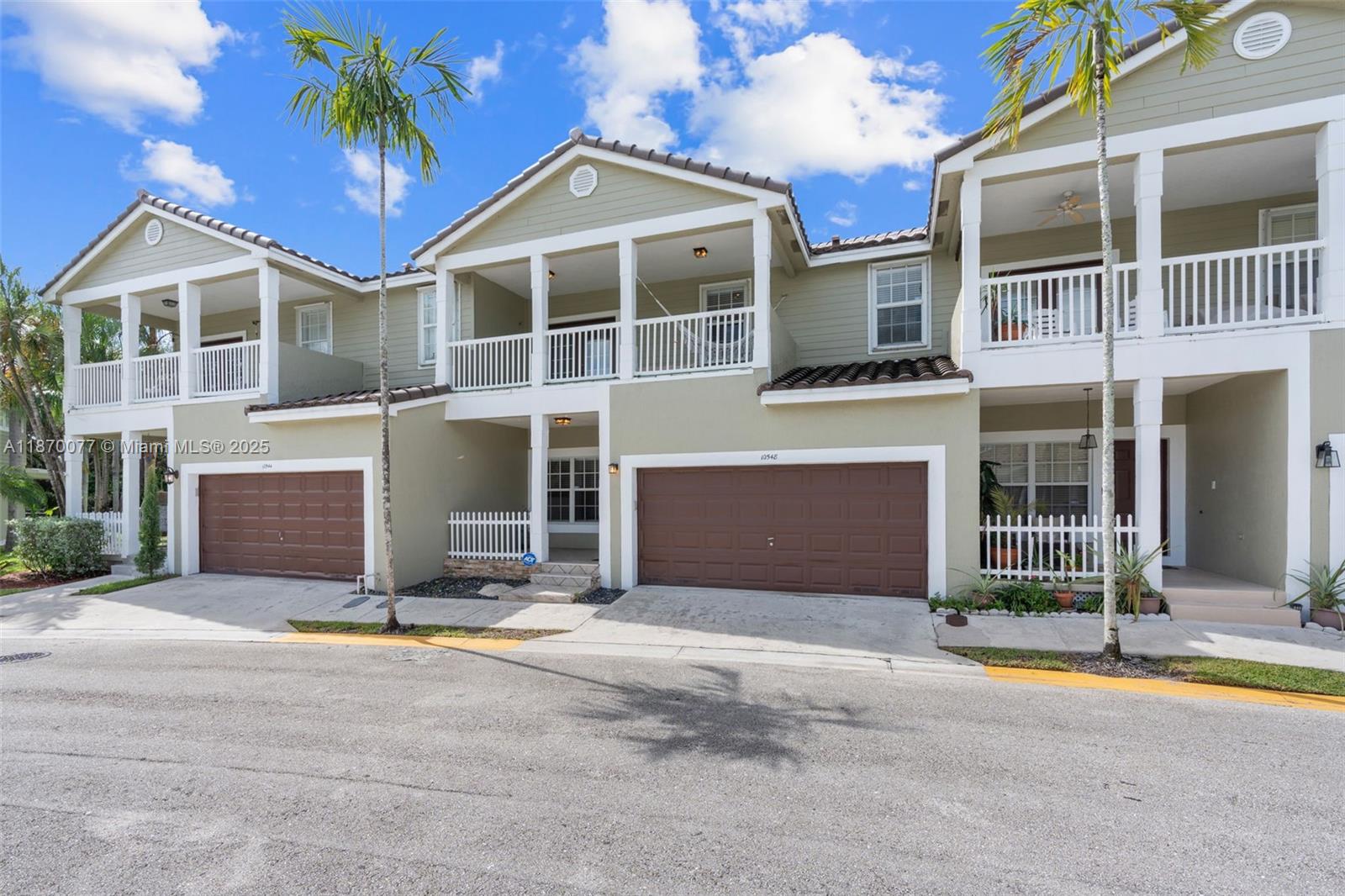 KENSINGTON MANOR - Residential