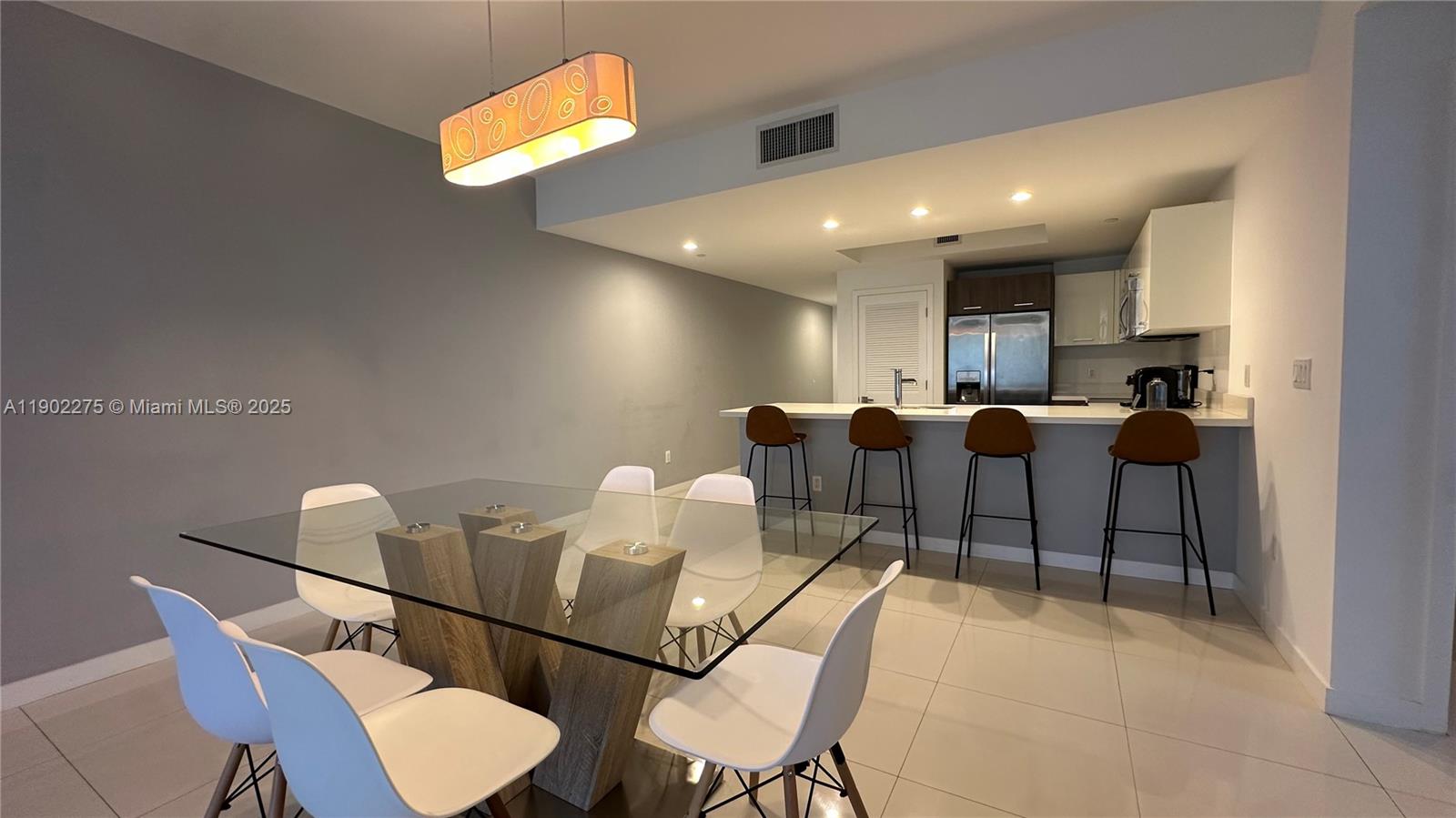 BAY BREEZE RESIDENCES CON - Residential