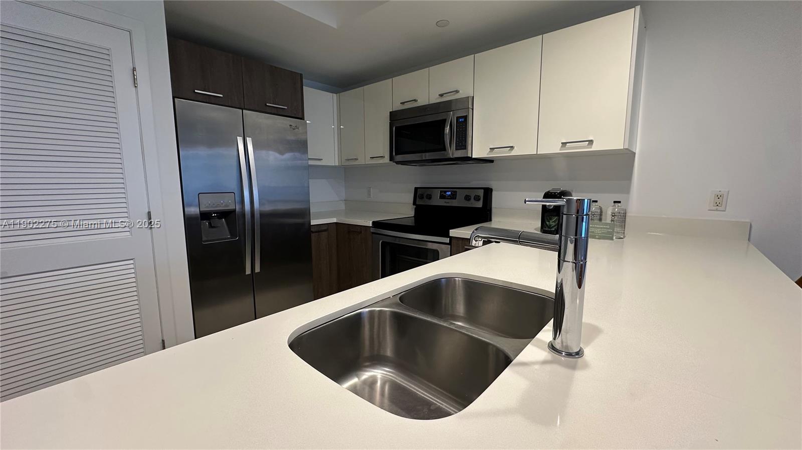 BAY BREEZE RESIDENCES CON - Residential