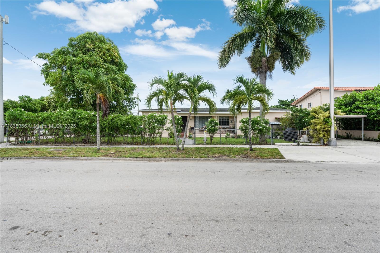 190 E 16th St, Hialeah, FL, 33010/$1,200,000 2 190 E 16th St