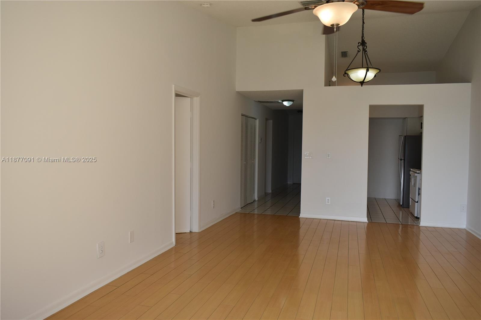 PEMBROKE LAKES SECTION SE - Residential Lease