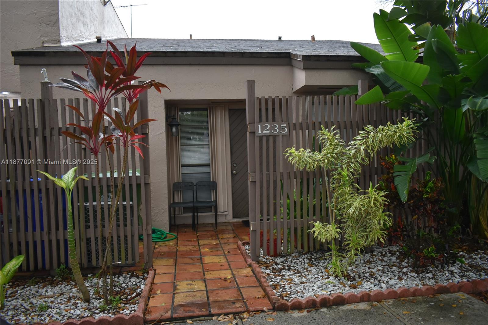 PEMBROKE LAKES SECTION SE - Residential Lease