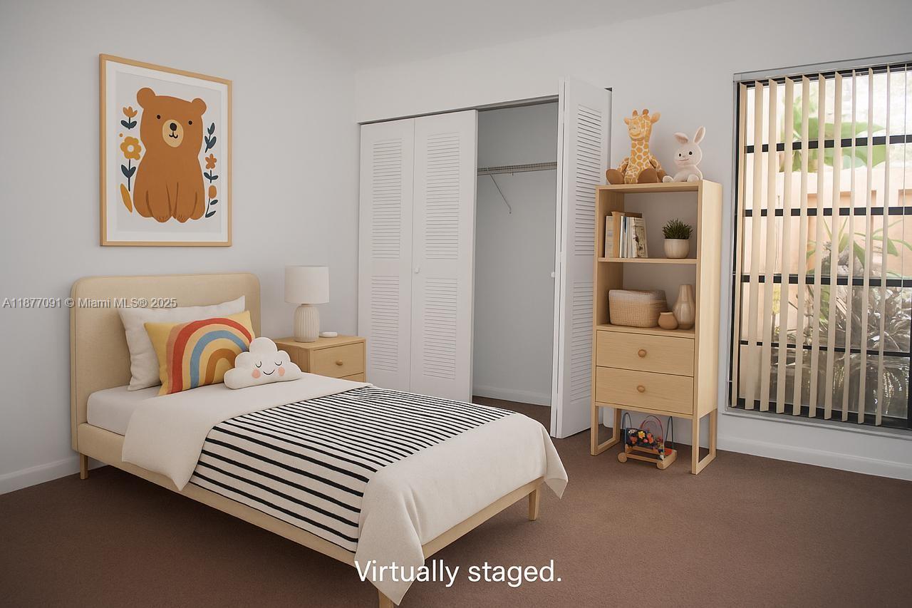 PEMBROKE LAKES SECTION SE - Residential Lease