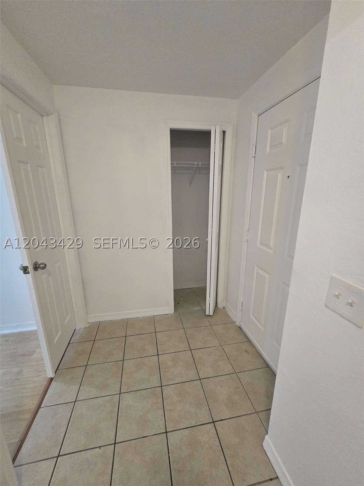 6413 Astor Village Ave 206