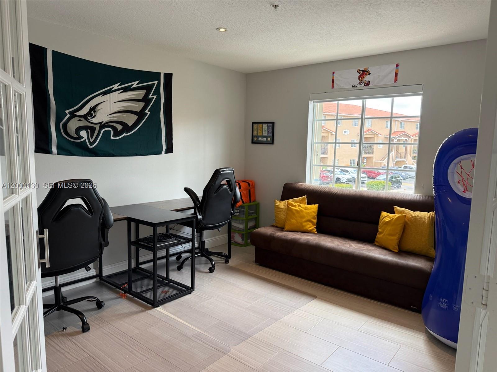 POINCIANA LAKES VILLAS CO - Residential