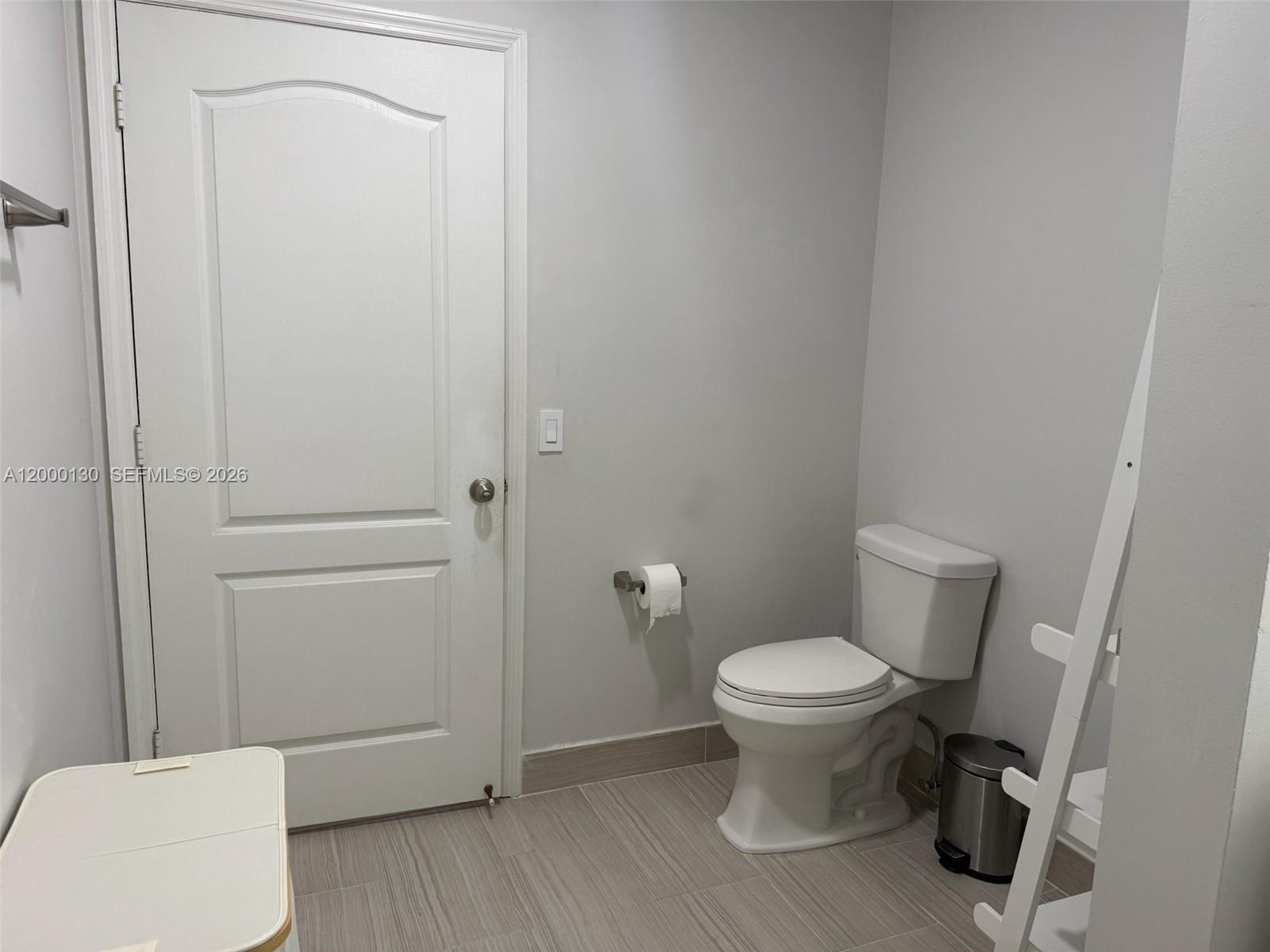 POINCIANA LAKES VILLAS CO - Residential