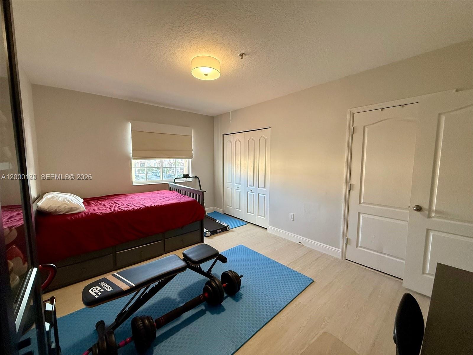 POINCIANA LAKES VILLAS CO - Residential