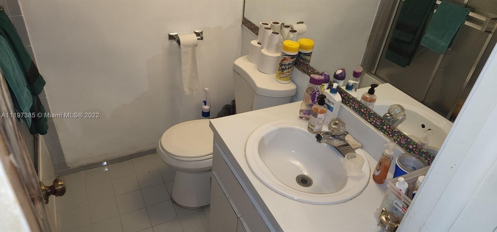 HIGHLANDS AT KENDALL LKS - Residential