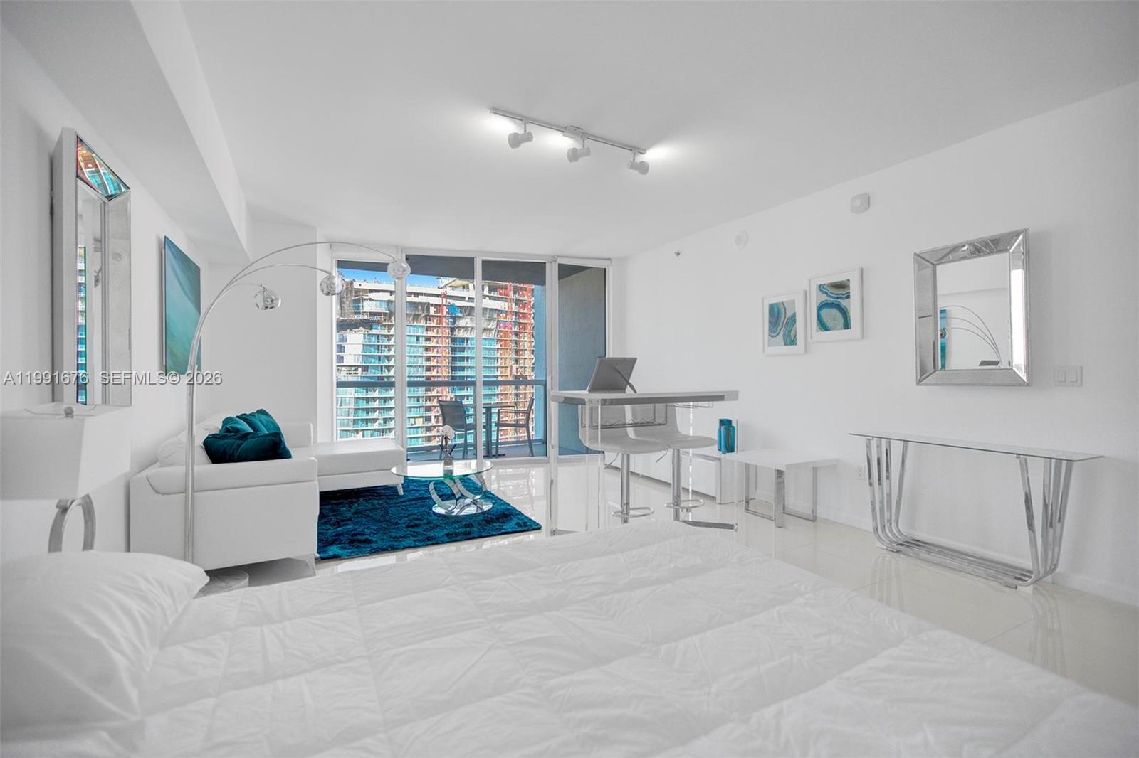 ICONBRICKELL CONDO NO 1 - Residential
