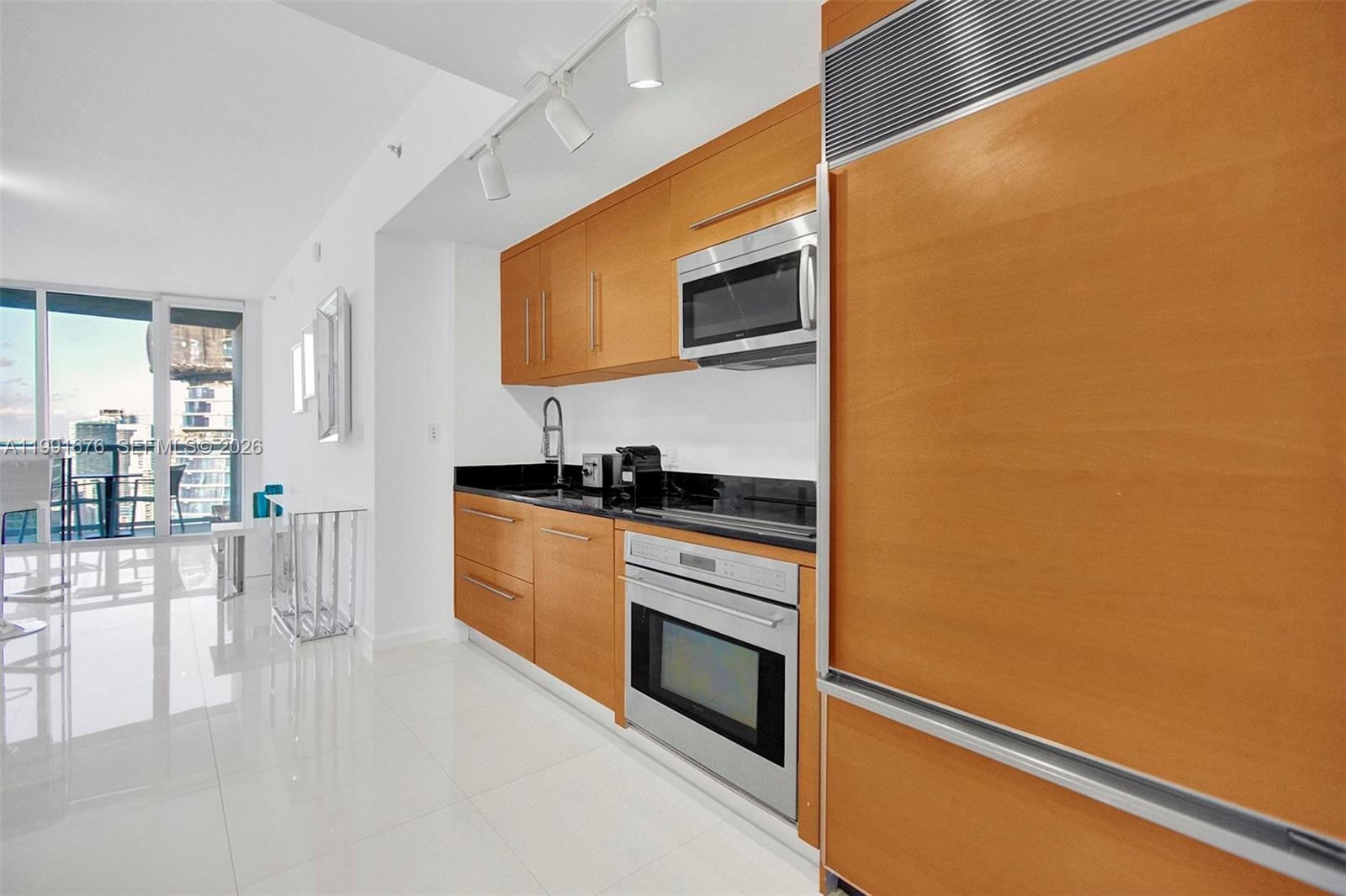 ICONBRICKELL CONDO NO 1 - Residential