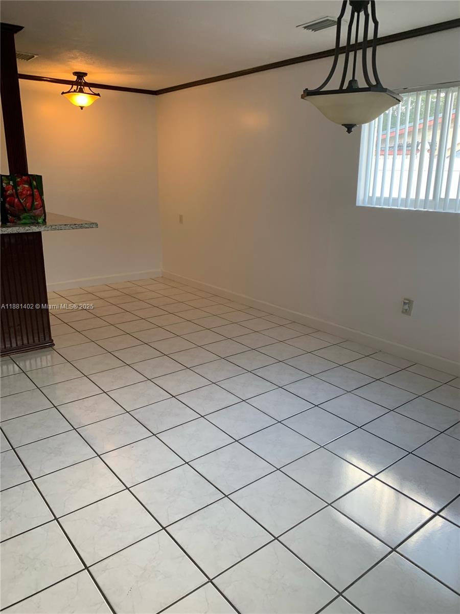 DAVIE HEIGHTS - Residential Lease