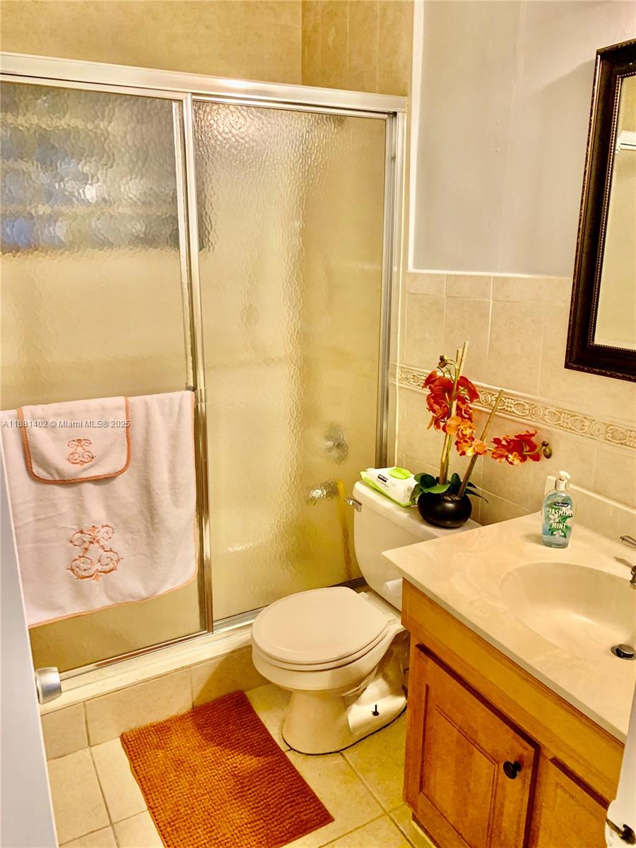 DAVIE HEIGHTS - Residential Lease