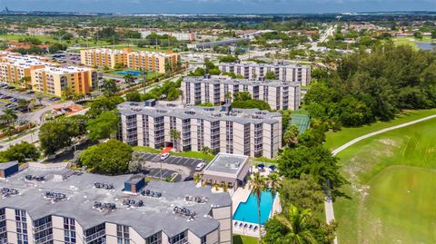 Photo of 7125 NW 186th St #B502, Hialeah, FL 33015 (MLS # A11625199)