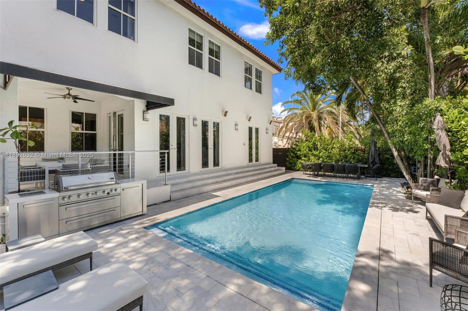 SUNSET LAKE - Residential Lease