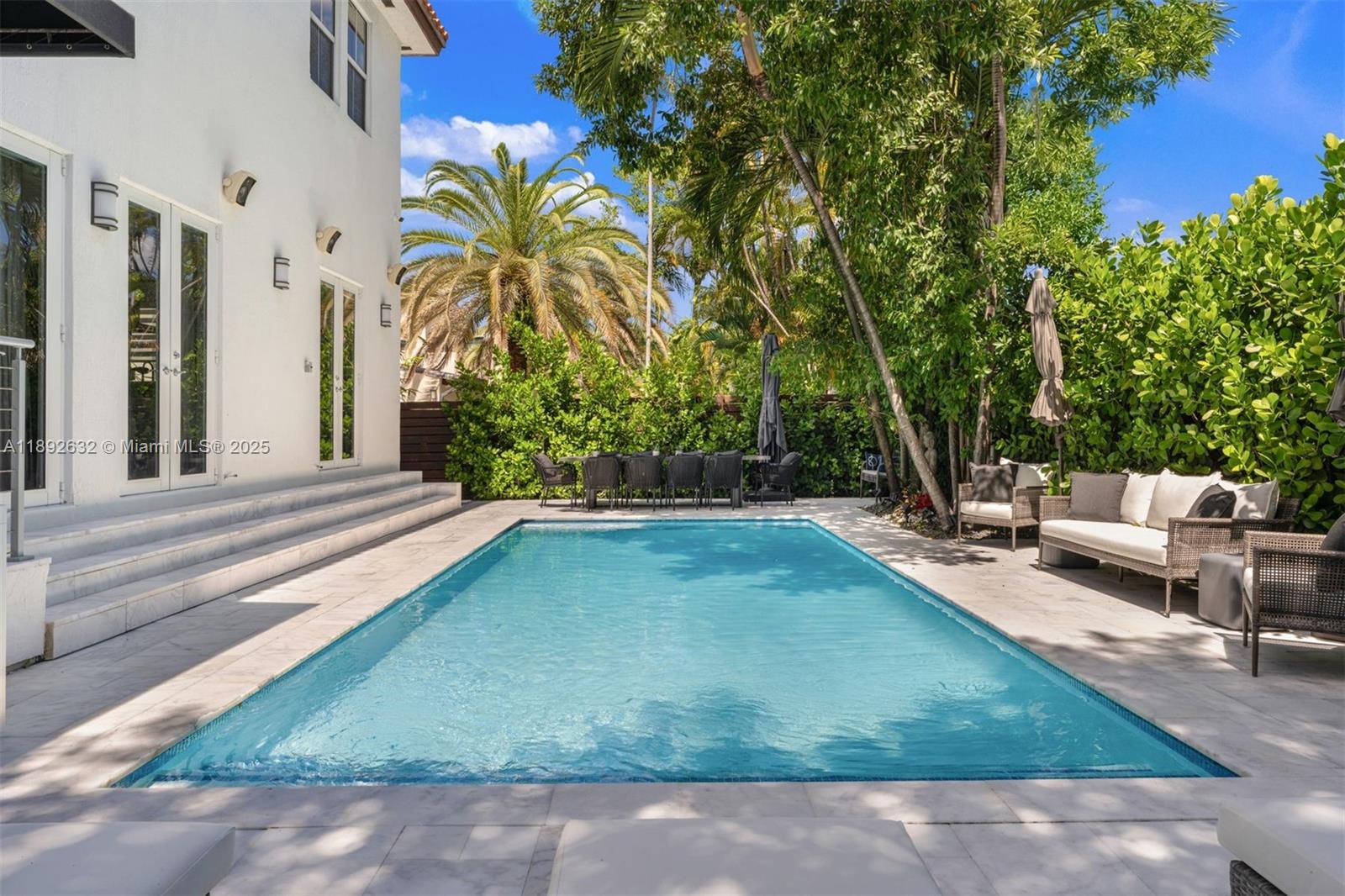 SUNSET LAKE - Residential Lease