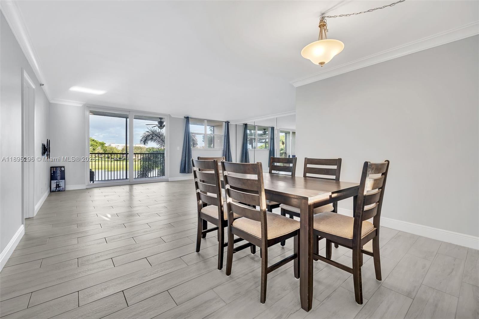 ROLLING HILLS GOLF AND - Residential