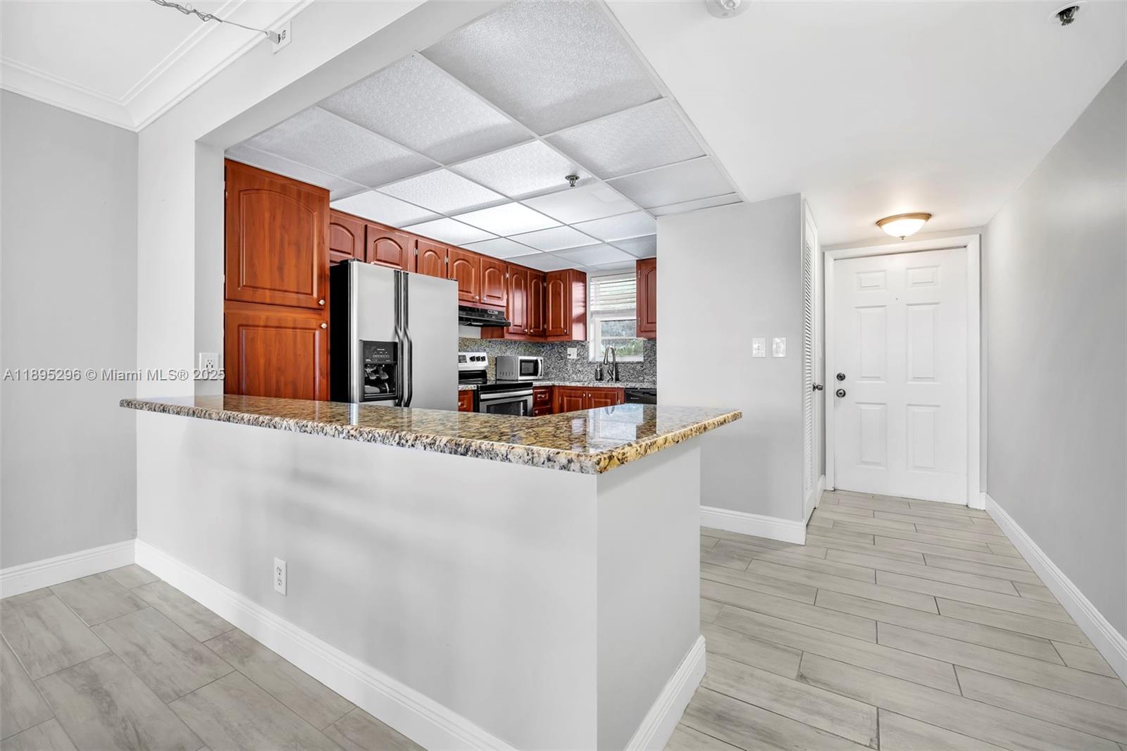 ROLLING HILLS GOLF AND - Residential