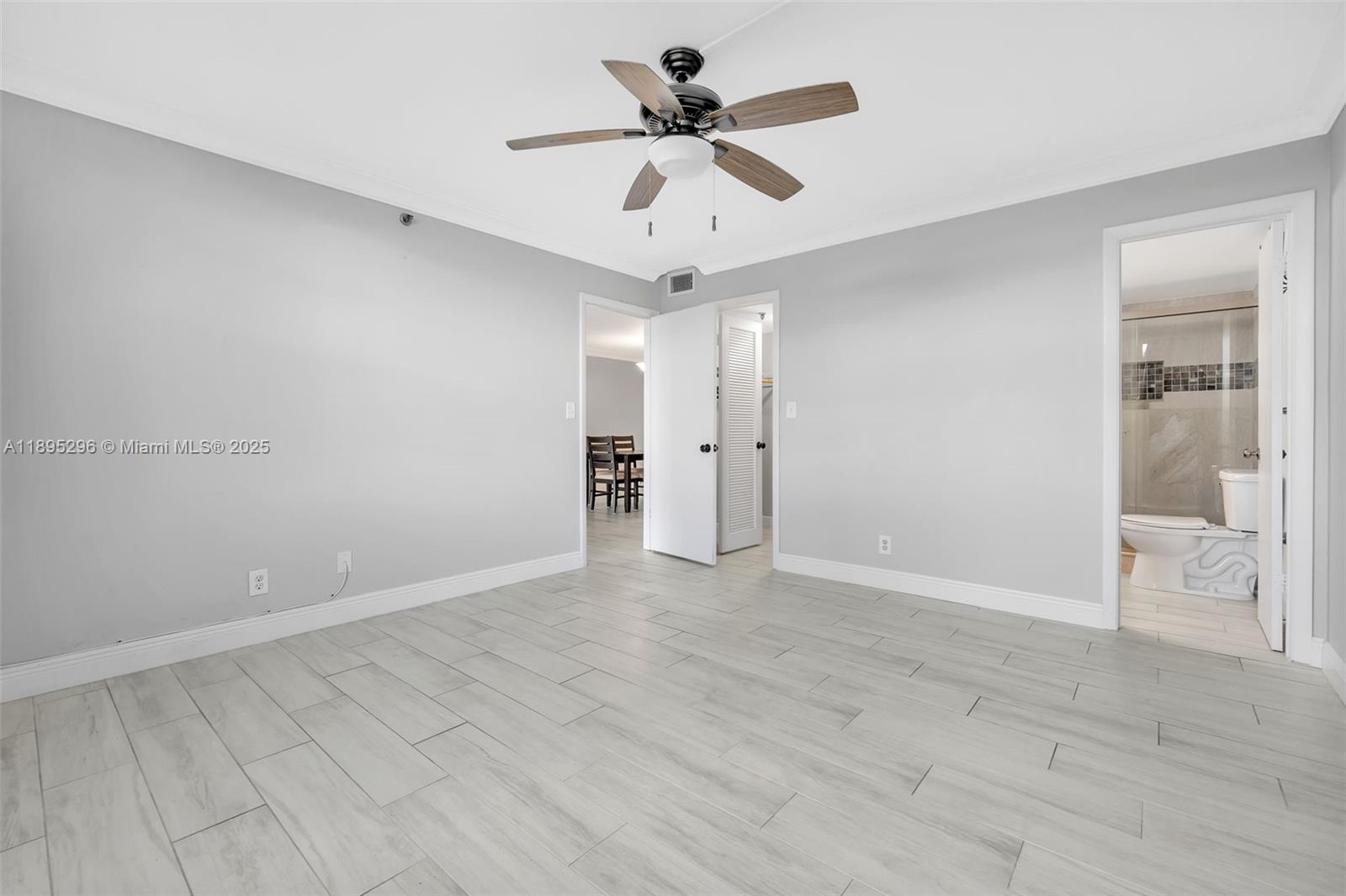 ROLLING HILLS GOLF AND - Residential