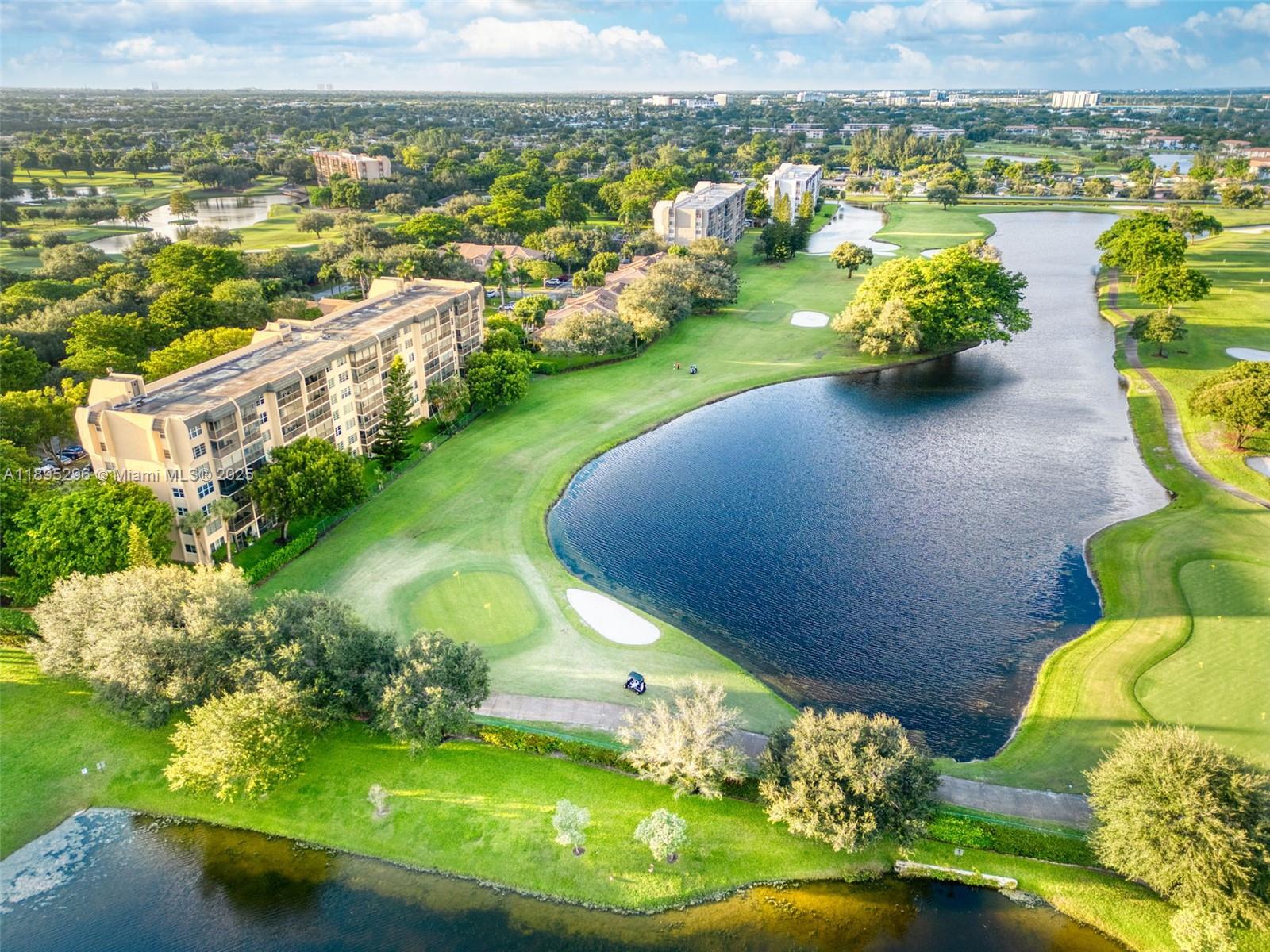 ROLLING HILLS GOLF AND - Residential
