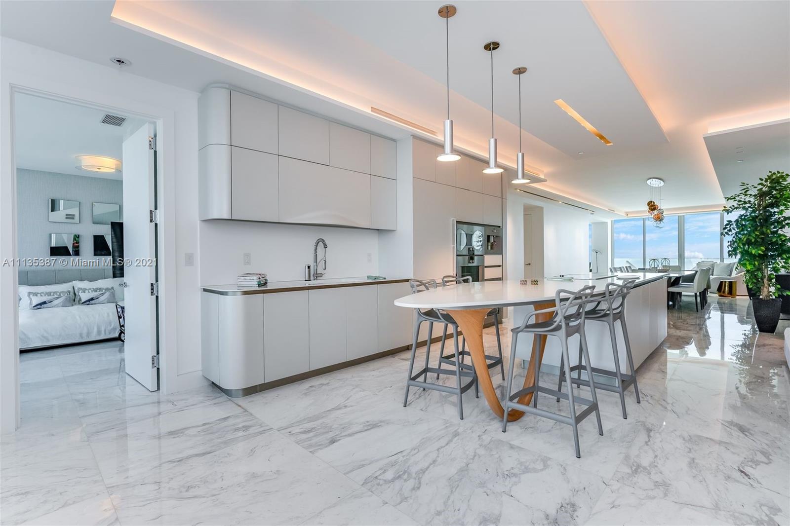 JADE SIGNATURE CONDO - Residential