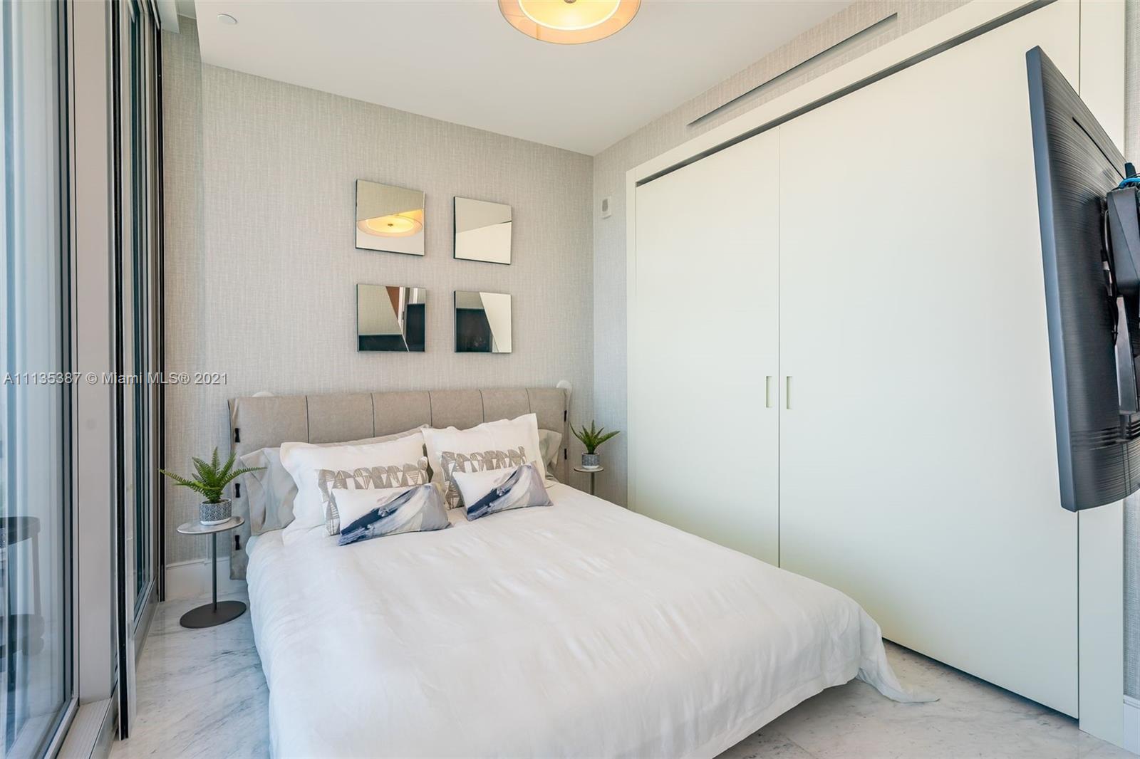 JADE SIGNATURE CONDO - Residential