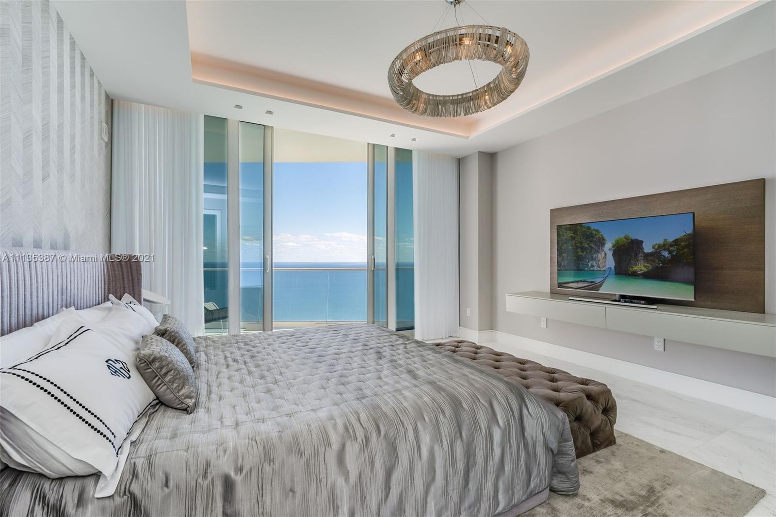 JADE SIGNATURE CONDO - Residential