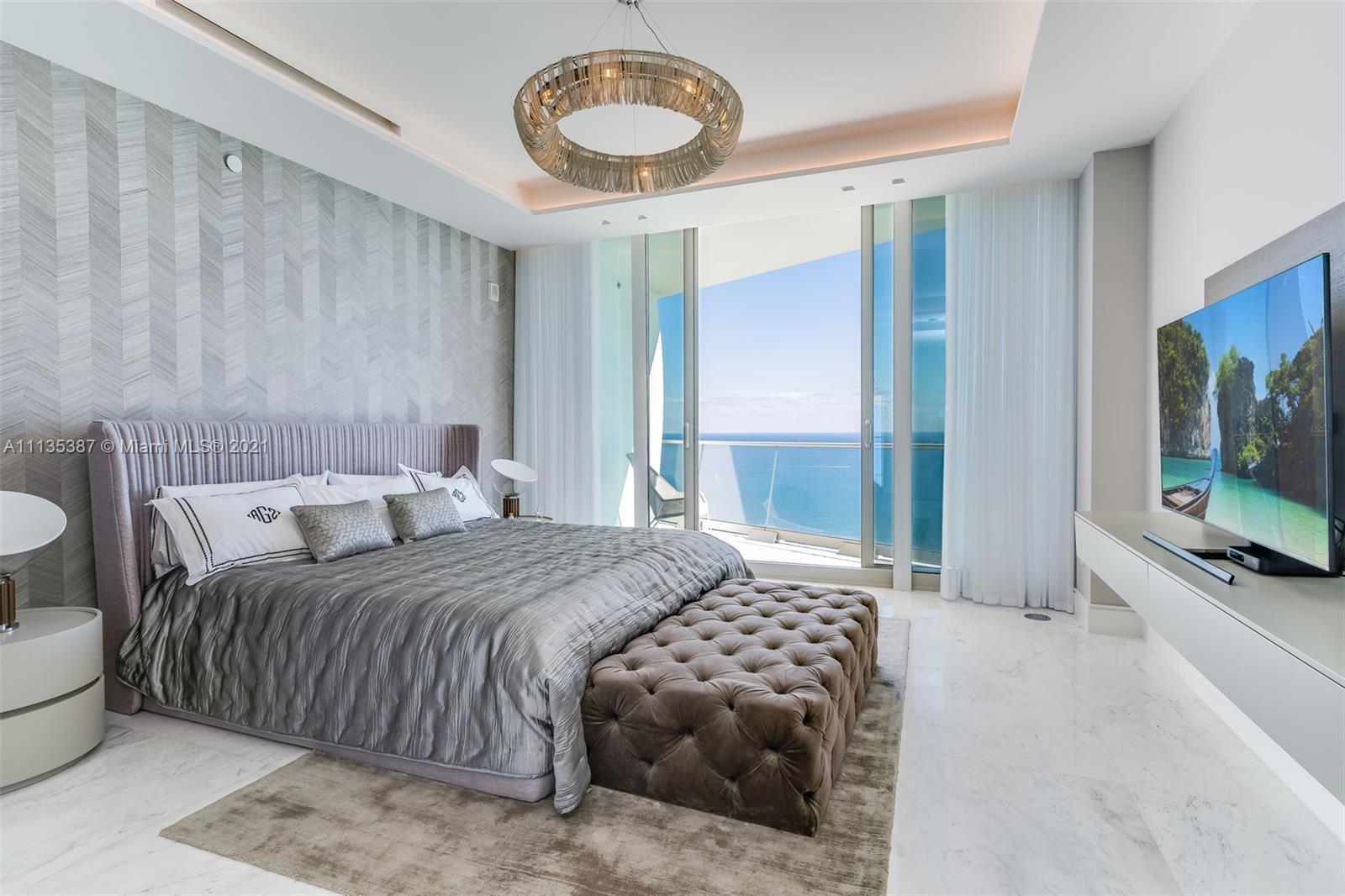 JADE SIGNATURE CONDO - Residential