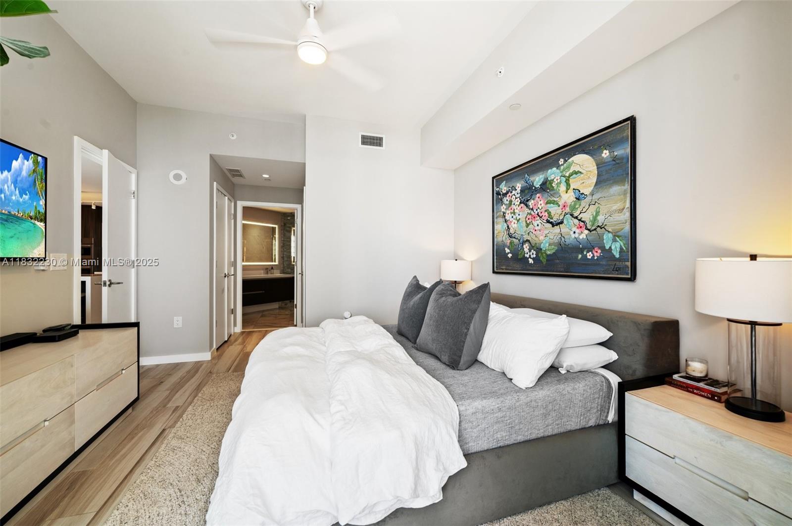 PARAMOUNT MIAMI WORLDCENT - Residential