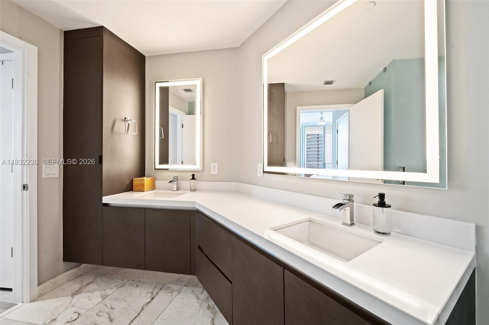 PARAMOUNT MIAMI WORLDCENT - Residential